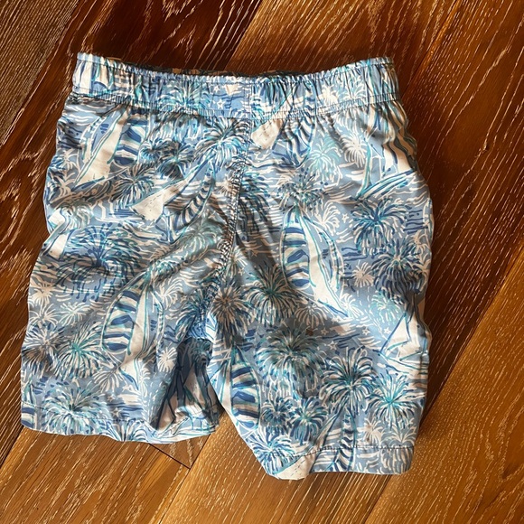 Lily Pulitzer boys swim trunks - Picture 6 of 7
